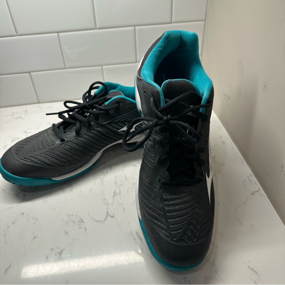MIZUNO WAVE EXCEEDED Tour 3 size 11.5 black/teal tennis shoe - Picture 2 of 9